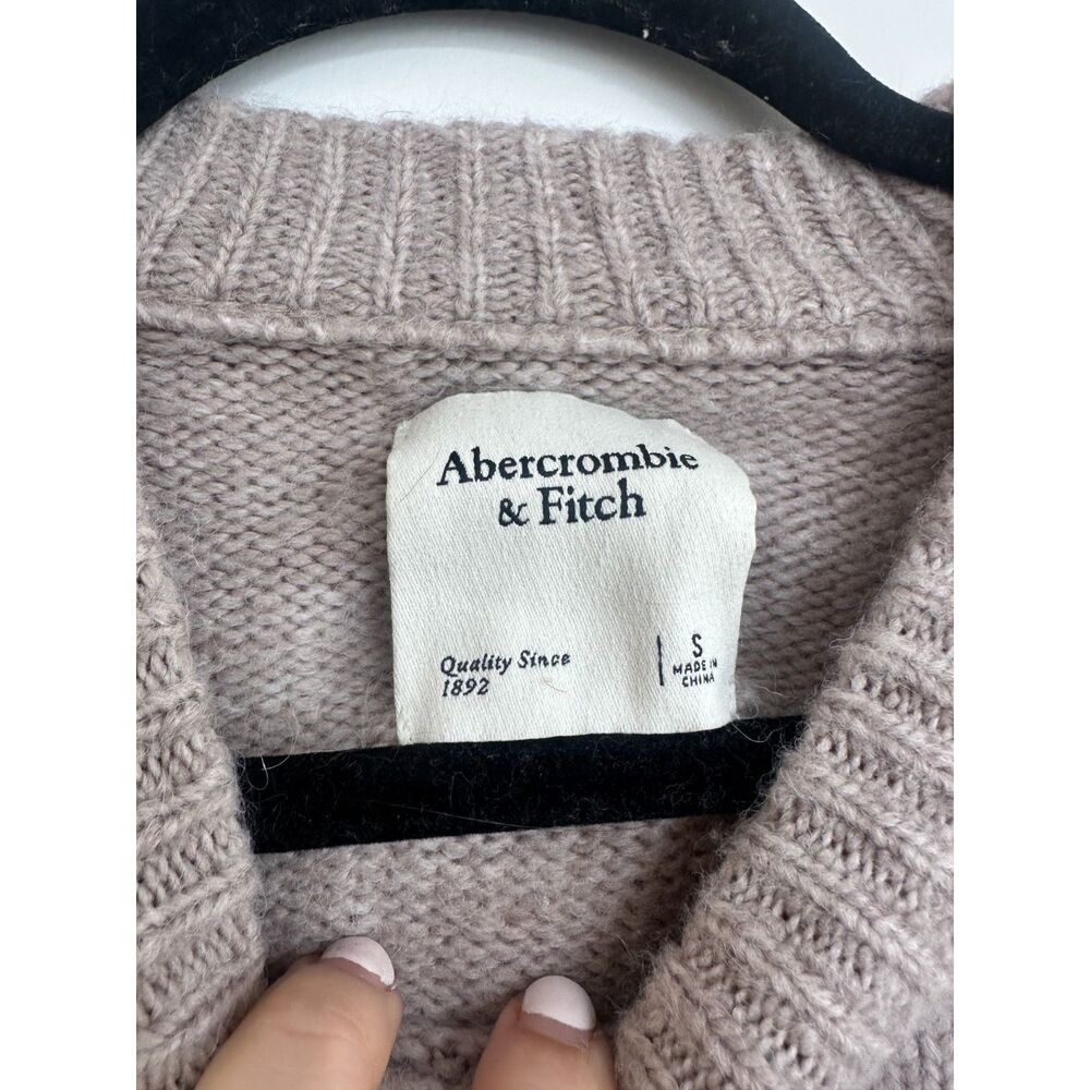 Abercrombie & Fitch Crewneck Sweater